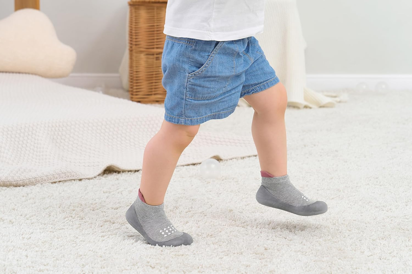 Baby Sock Shoes Toddler Walking Shoes Infant Non-Slip Slippers Soft Rubber Sole Sneakers for Baby Boys Girls صورة ثانوية